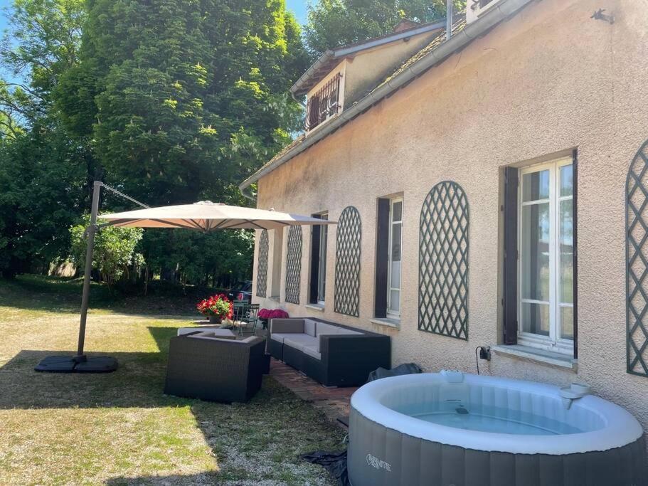 Vila Le Parc Coulanges-sur-Yonne Exteriér fotografie