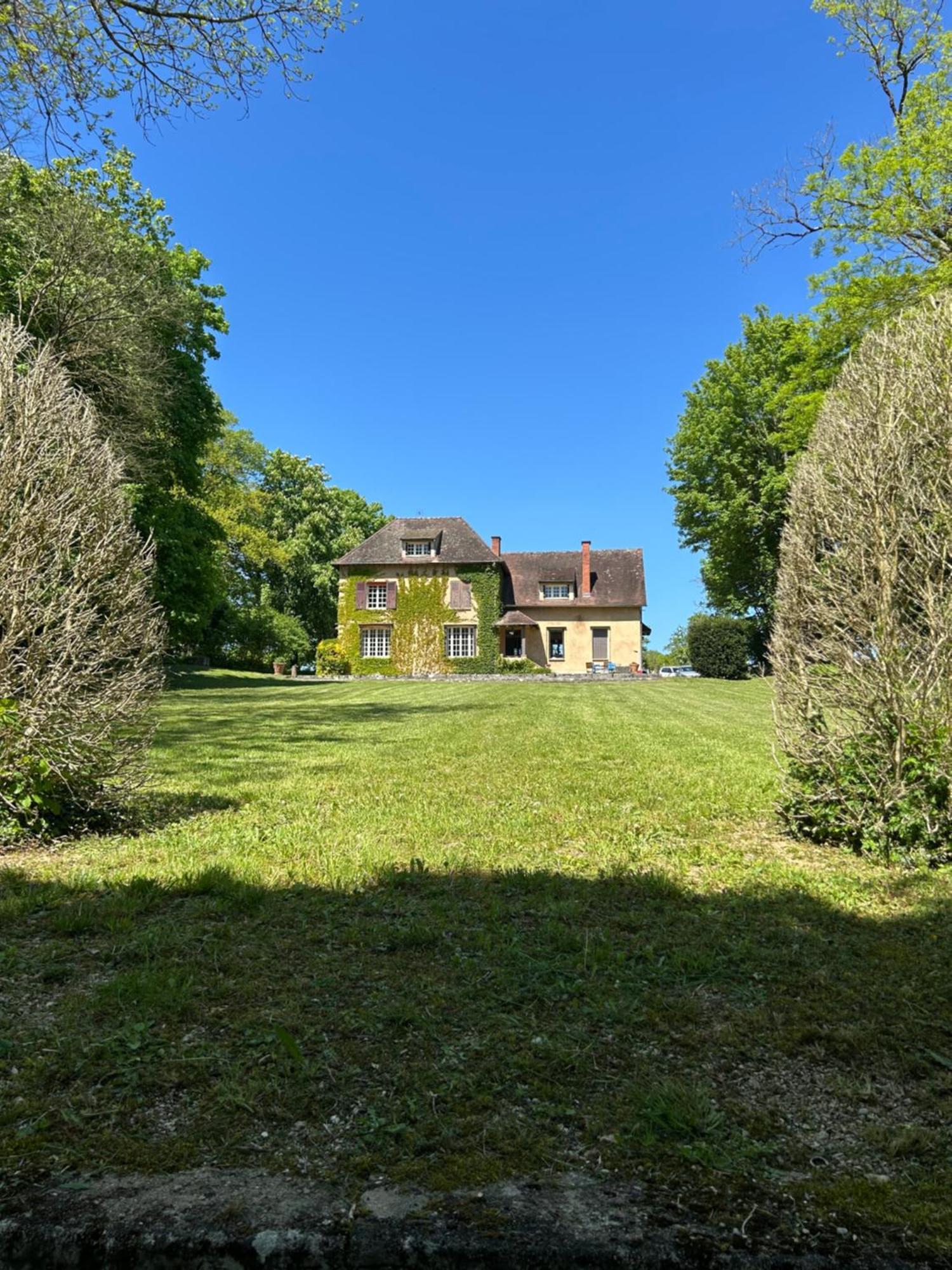 Vila Le Parc Coulanges-sur-Yonne Exteriér fotografie